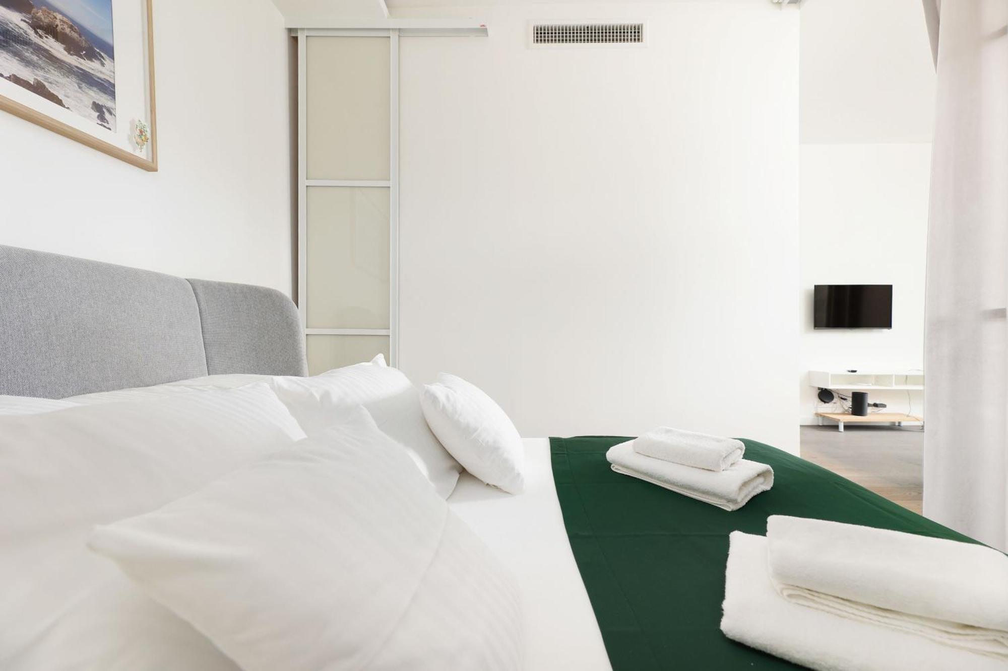Premium Apartments By Wawel Castle คราคูฟ ภายนอก รูปภาพ
